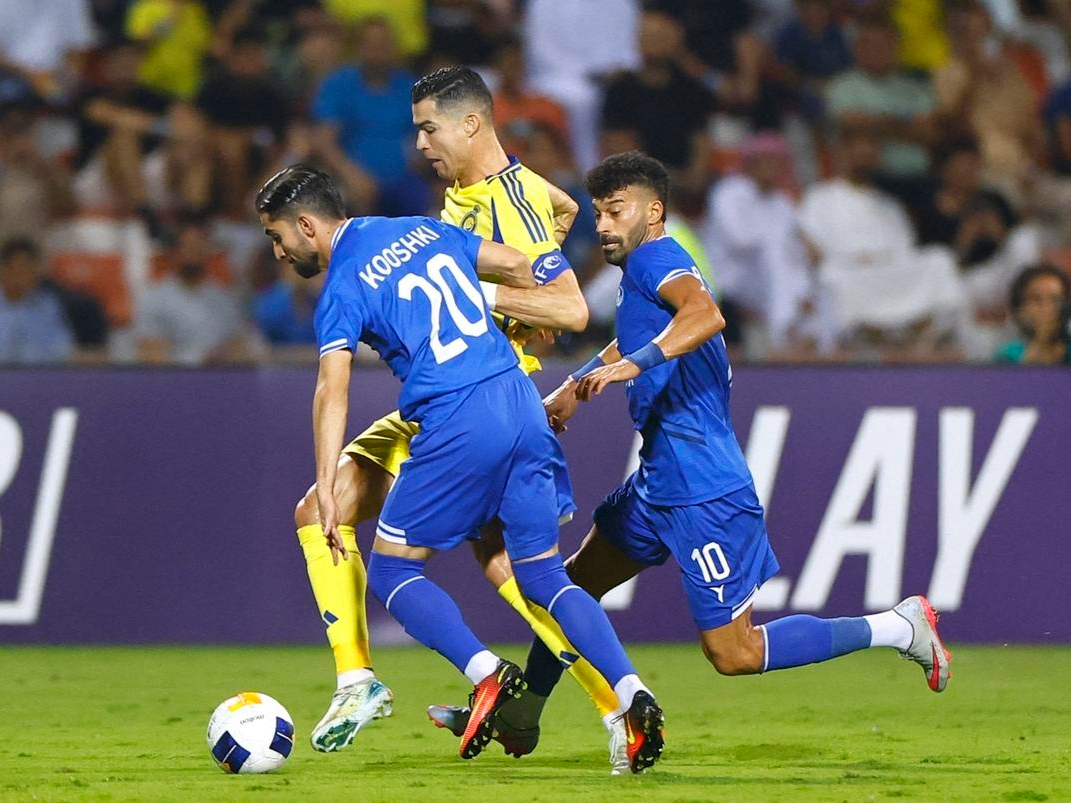 今晚亚特兰大备战法甲浙江队主帅复盘备战欧冠，今夜纽卡斯尔豪取连胜——亚冠节点到来直接炸裂