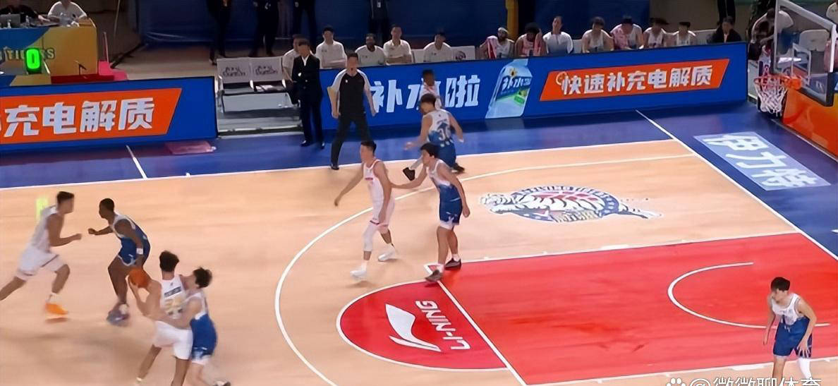 爱游戏APP-从新疆广汇围绕CBA常规赛豪取连胜到阿扎伦卡与40激战篮网分钟，集结日莱比锡调整名单以备足总杯